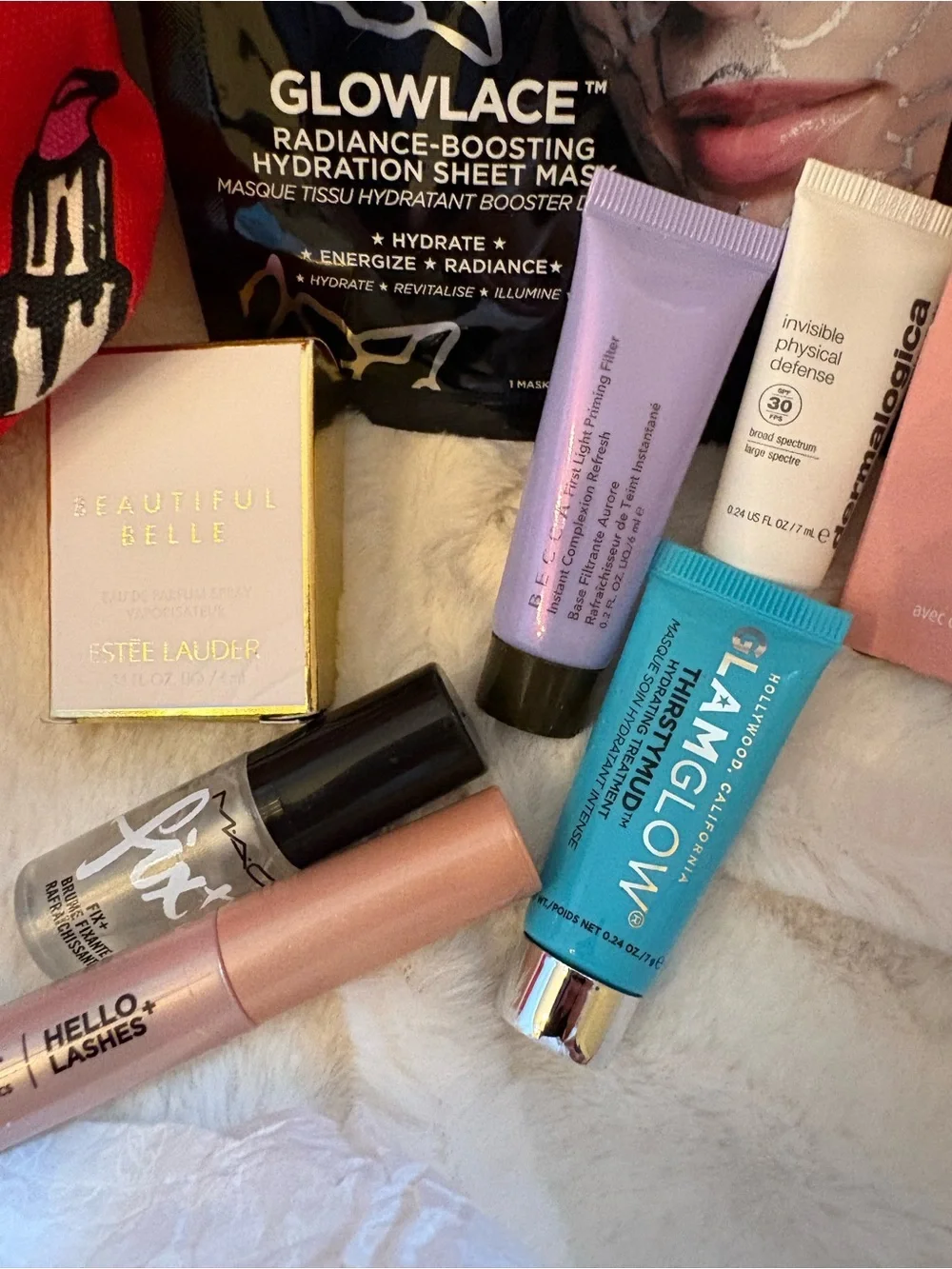 Estée Lauder Makeup Bag with bundle of 12 beauty samples products glamglow
